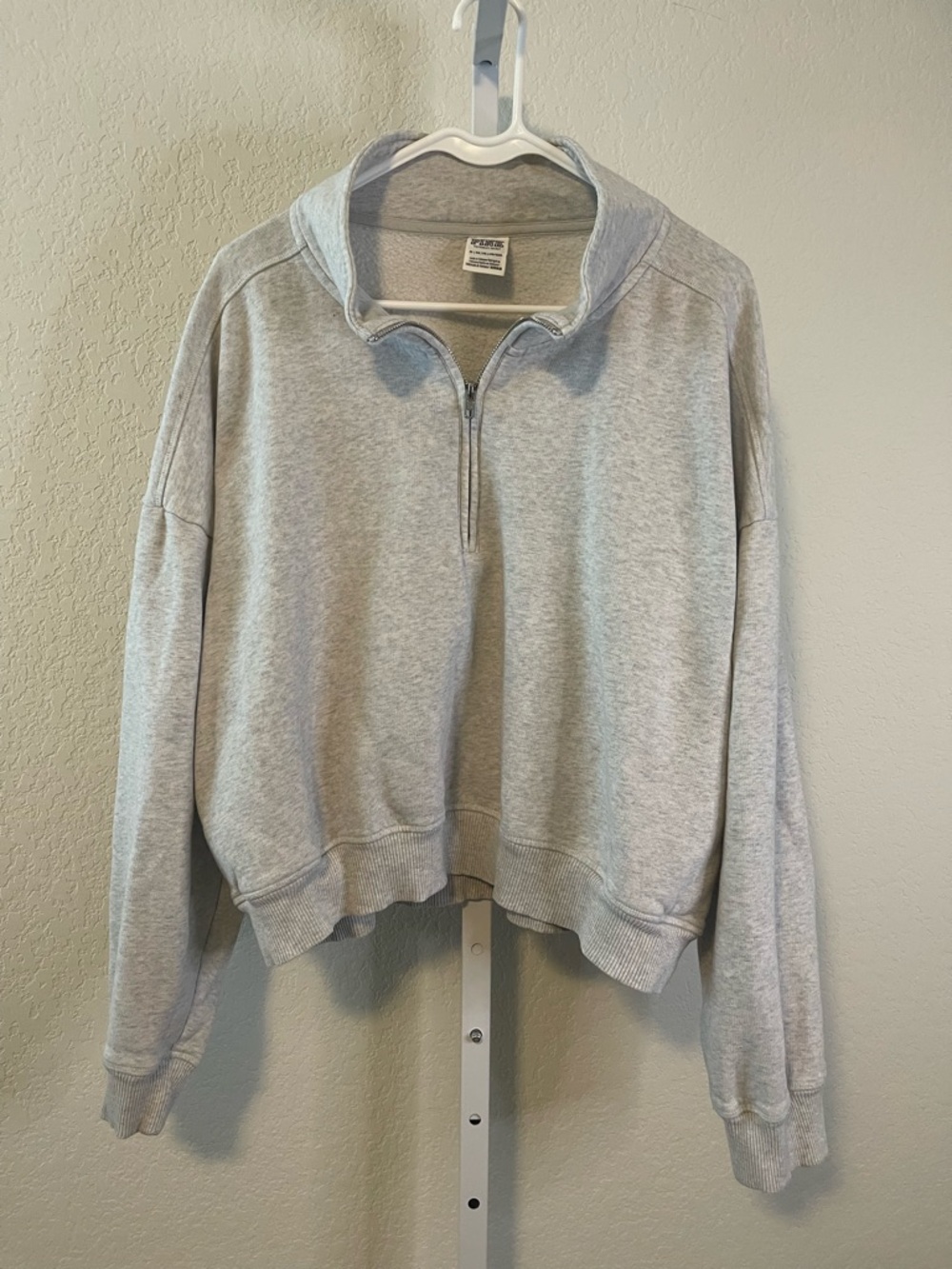 THRIFT STEAL! Pink Victoria Secret โ Gray Half-Zip Women's Sweatshirt - S XL